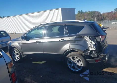 2016 Ford Escape Titanium из США, поврежденный, VIN 1FMCU9J98GUA47990
